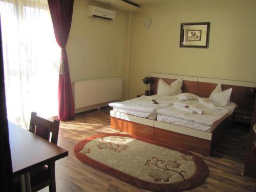 Bistro 29 Hotel Ploieşti Cameră foto