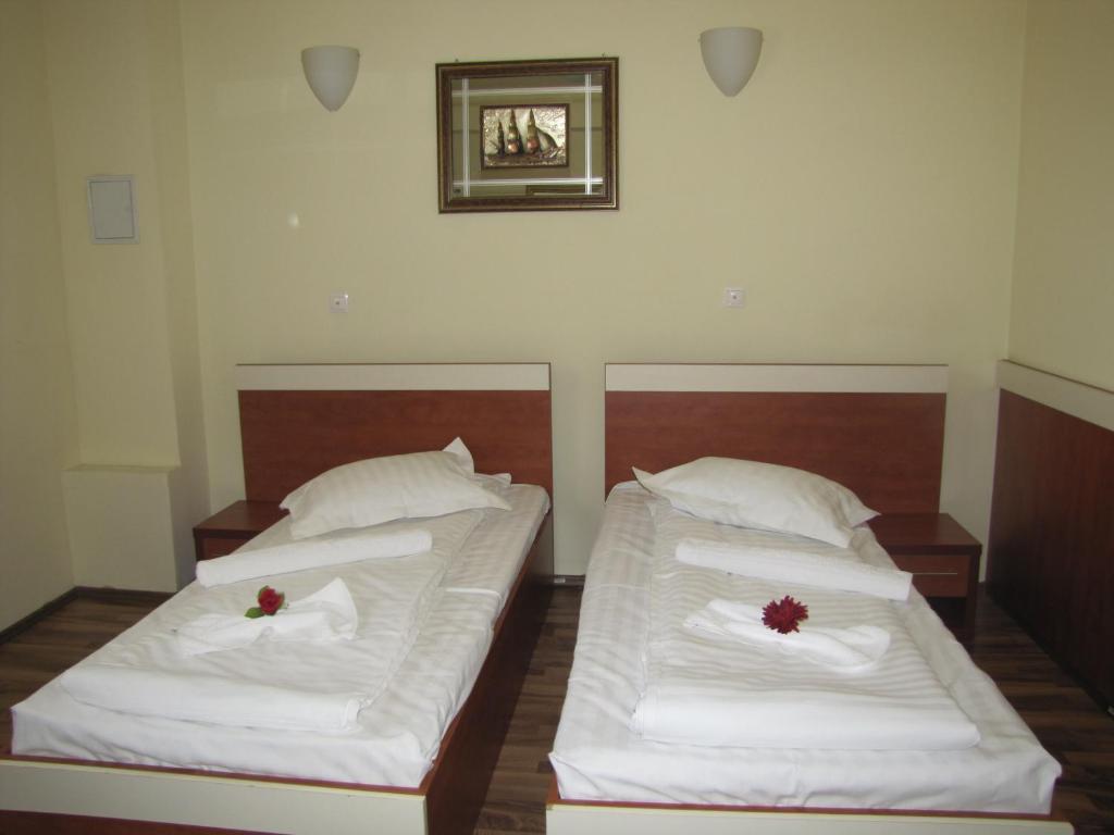 Bistro 29 Hotel Ploieşti Cameră foto
