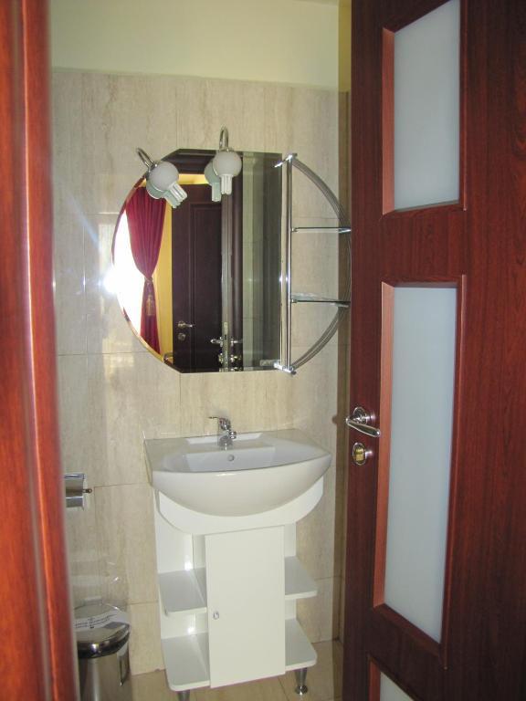 Bistro 29 Hotel Ploieşti Cameră foto